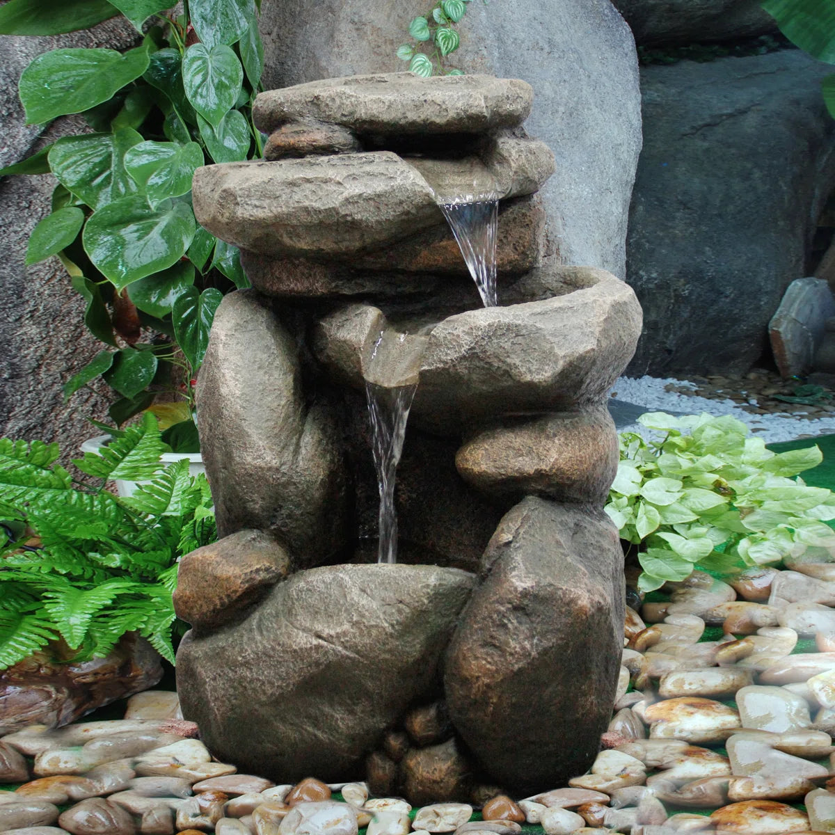 Polynesian Fountain Rock Fall